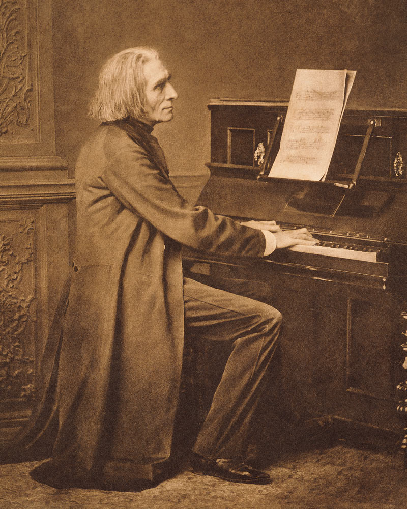 Franz Liszt (1811-86) at the Piano de 
