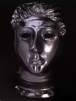 Front part of a head, found in Notre-Dame-d'Allencon in France, Roman, early 3rd century (silver) de 