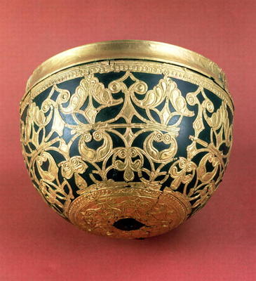 Gold openwork for a varnished bowl from Schwazenbrach Celtic art, 5th century BC de 