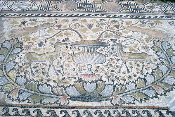 Heaven, central medallion of the western narthex floor, from the Large Basilica at Herakleia Lynkest de 