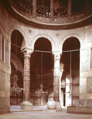 Interior of the basilica showing the Imperial Gallery, the first span of the left hand nave with the de 