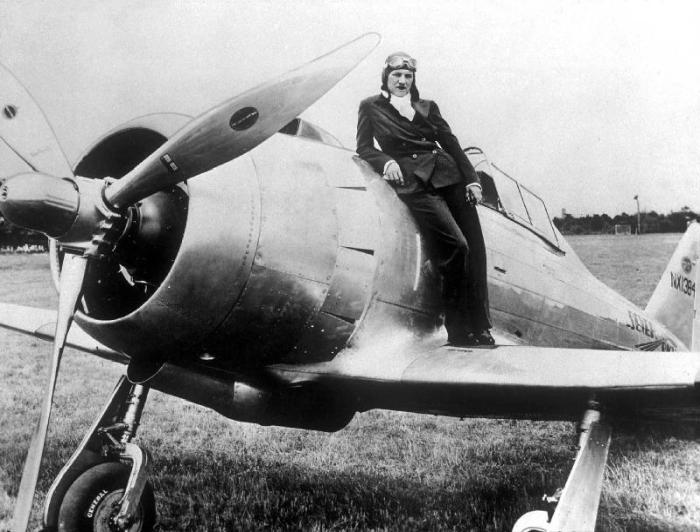 Jacqueline Cochran was an American woman pilot With the US entry into the War she offered her servic de 