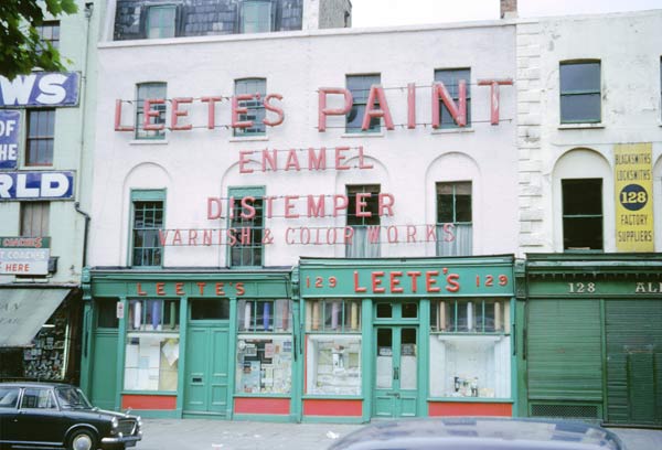Leete''s Paint Works, Southwark, 1966 (colour photo)  de 