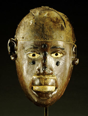 Makonde Mask Of Oval Form With Open Mouth de 