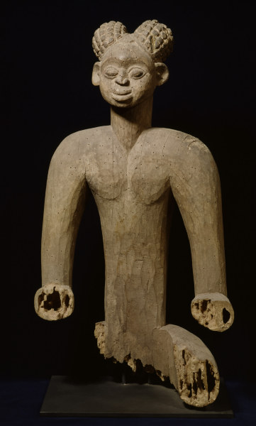 Sitzende Figur, Bekom, Kamerun / Holz de 