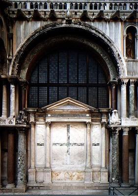 South facing portal and wall of the Zeno chapel, built for Cardinal Giovanni Battista Zena, 1504-22 de 