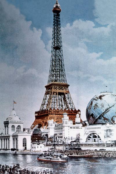 The Eiffel Tower and 'Globe Celeste' at the 1900 World Exposition, viewed from the Right Bank of the de 