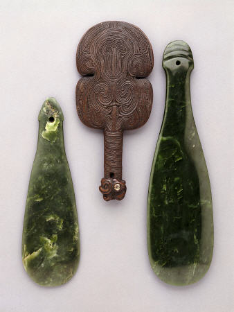 Three Maori Hand Clubs Including Two Made From Nephrite de 