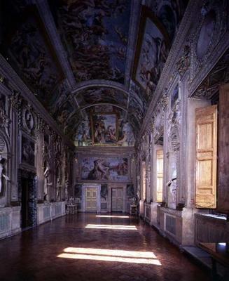 The 'Galleria di Carracci' (Carracci Hall) decorated with frescoes by Annibale Carracci (1560-1609) de 