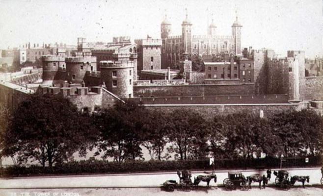 The Tower of London (sepia photo) de 