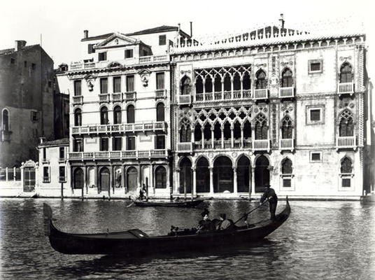 View of the Ca'Oro and Palazzo Giusti (b/w photo) de 