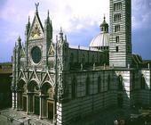 View of the exterior, the facade designed by Giovanni Pisano (lower part) and Giovanni di Cecco (upp