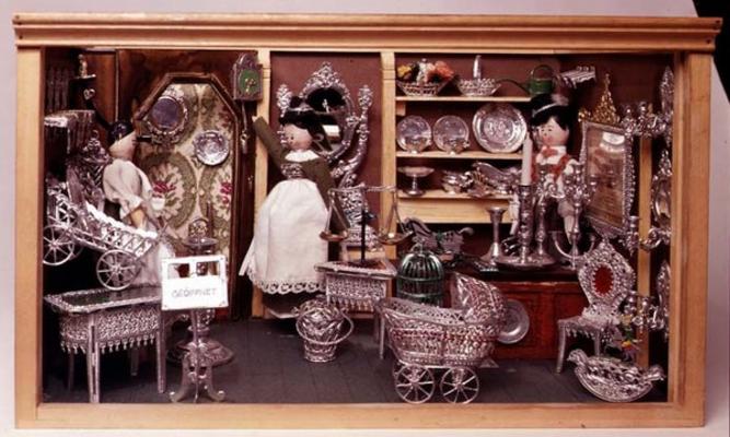 White metal doll's house furnishings, German, 20th century. Made by the firm Babette Schweizer, etab de 