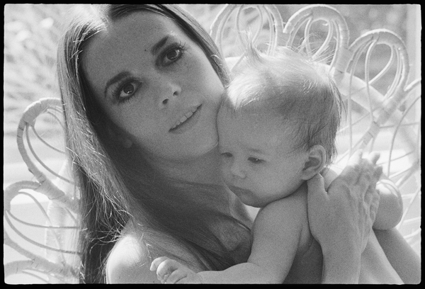 Natalie Wood with daughter de Orlando Suero