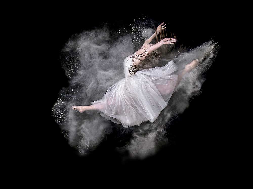 Dust Dancer de Pauline Pentony MA