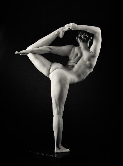 Gymnastic Nude