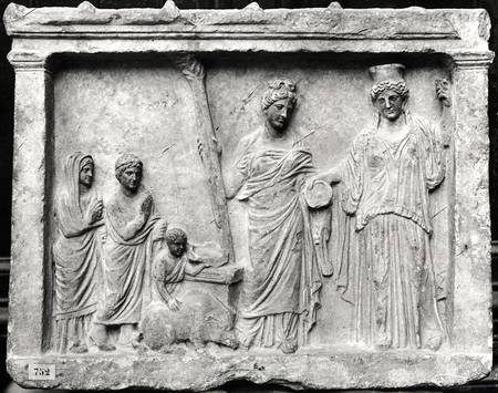 Man, woman and child before an altar offering a sow as a sacrifice to Demeter and Kore de Praxiteles