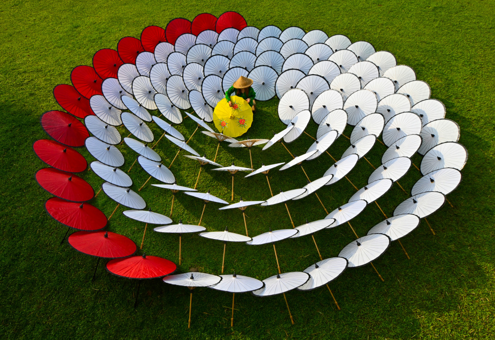 Circle of umbrellas de Rawisyah Aditya