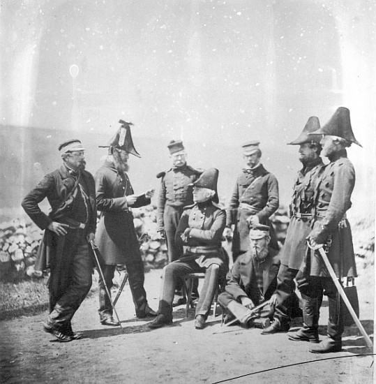 Lieutenant General Sir George Brown G.C.B and officers of his staff, c.1855 de Roger Fenton
