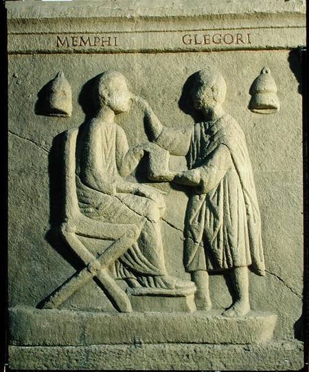 Relief depicting an oculist examining a patient de Roman