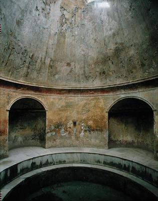 View of the interior of the frigidarium at the Thermae of the Forum (photo) de Roman 1st century AD
