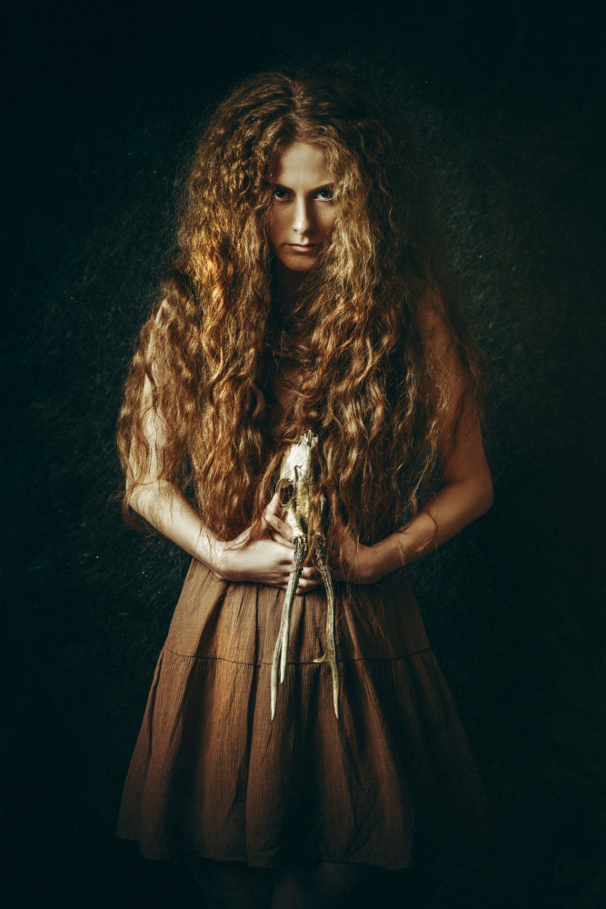 Redhead witch de Ruslan Bolgov (Axe)