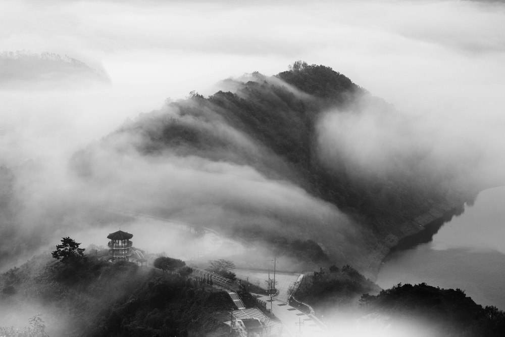 Morning Fog de Ryu Shin Woo