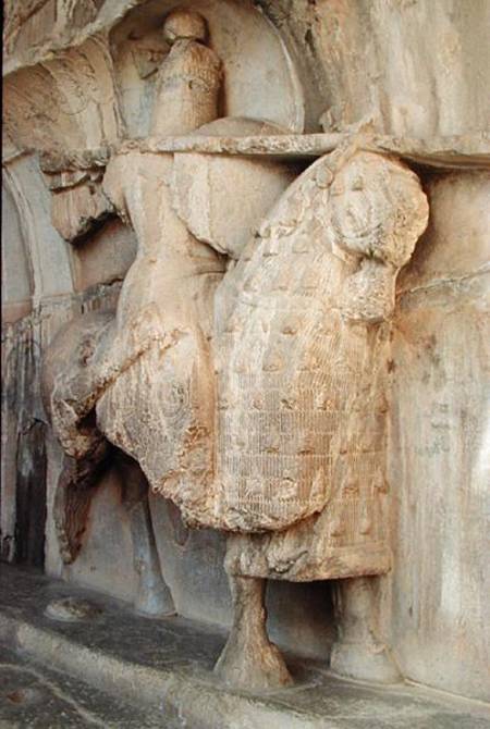 Carving of Khosrow Parviz on his horse Shabdiz with the equipment of a heavy-armoured knight de Sasanian School