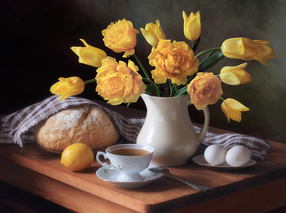Still life with a bouquet of yellow tulips de Tatyana Skorokhod (Татьяна