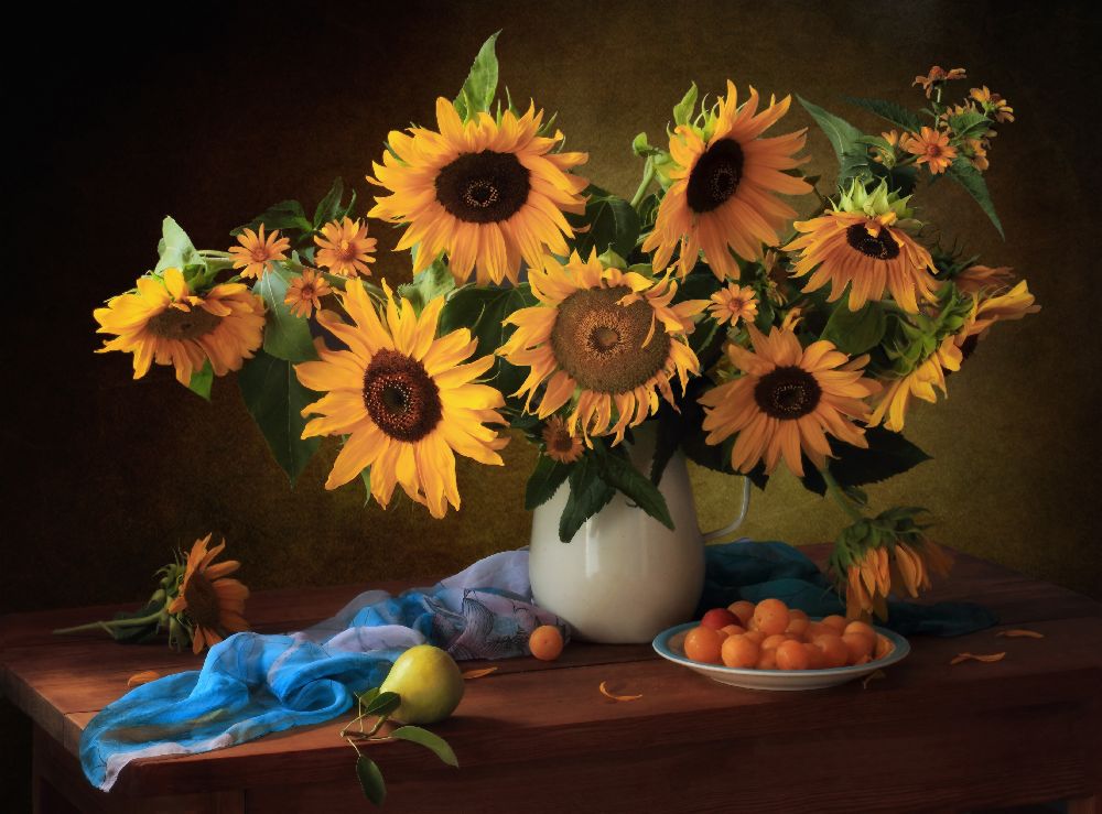 Still life with sunflowers and yellow plums de Tatyana Skorokhod (Татьяна