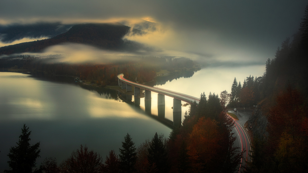 Bridge to the fog de Thomas Siegel