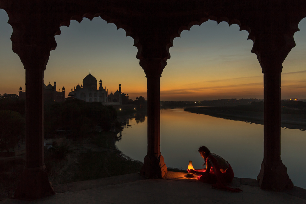 Illuminating the Taj de Thomas Siegel