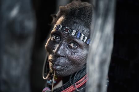 Jiye tribeswoman