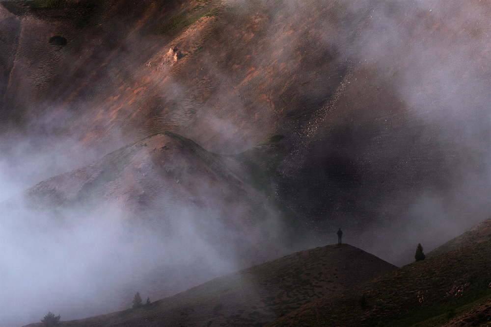 misty valleys de Uschi Hermann