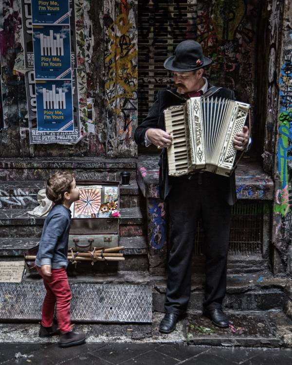 The Busker And The Boy de Vince Russell