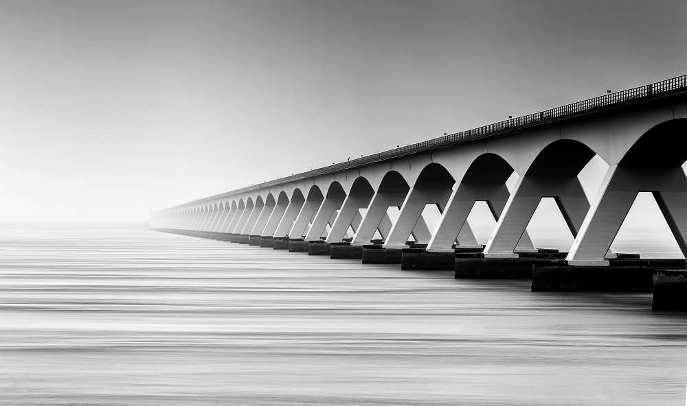 The Endless Bridge de Wim Denijs