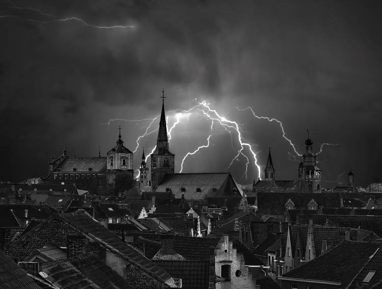 Chaos in the sky of Bruges de Yvette Depaepe